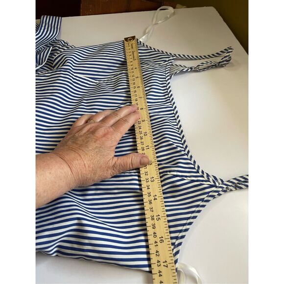 In The Beginning size L sides stripes bows sundress - Picture 4 of 7